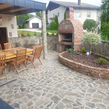 Apartma Misa, Tomo Ketis Sp Prevalje Extérieur photo